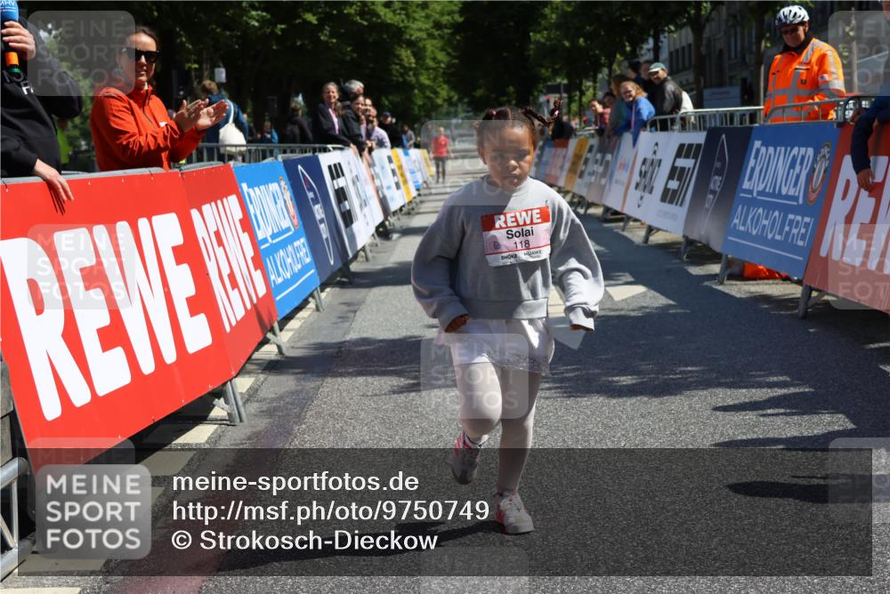14.06.2026 - REWE Women's Run Strokosch-Dieckow http://msf.ph/oto/9750749 14.06.2026 11:39:45 Ziel 118 meine-sportfotos.de