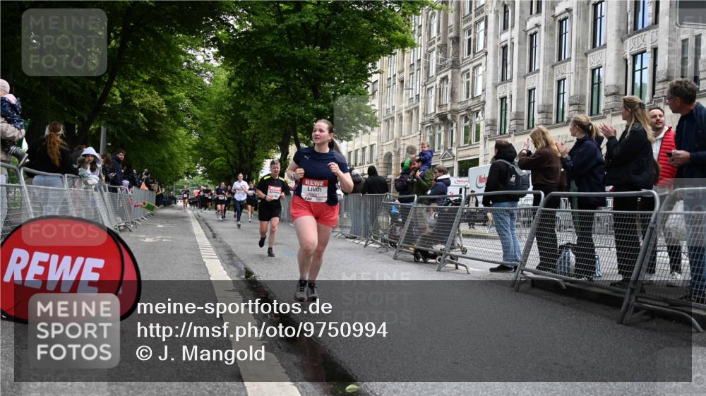 14.06.2026 - REWE Women's Run J. Mangold http://msf.ph/oto/9750994 14.06.2026 10:03:31 Ziel 10011, 10017, 10441, 10551, 10798, 10996, 11006, 11254, 11402, 11442 meine-sportfotos.de