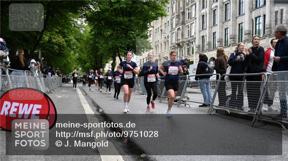14.06.2026 - REWE Women's Run J. Mangold http://msf.ph/oto/9751028 14.06.2026 10:03:40 Ziel 10011, 10013, 10227, 10368, 10415, 10476, 10603, 10900, 11080 meine-sportfotos.de