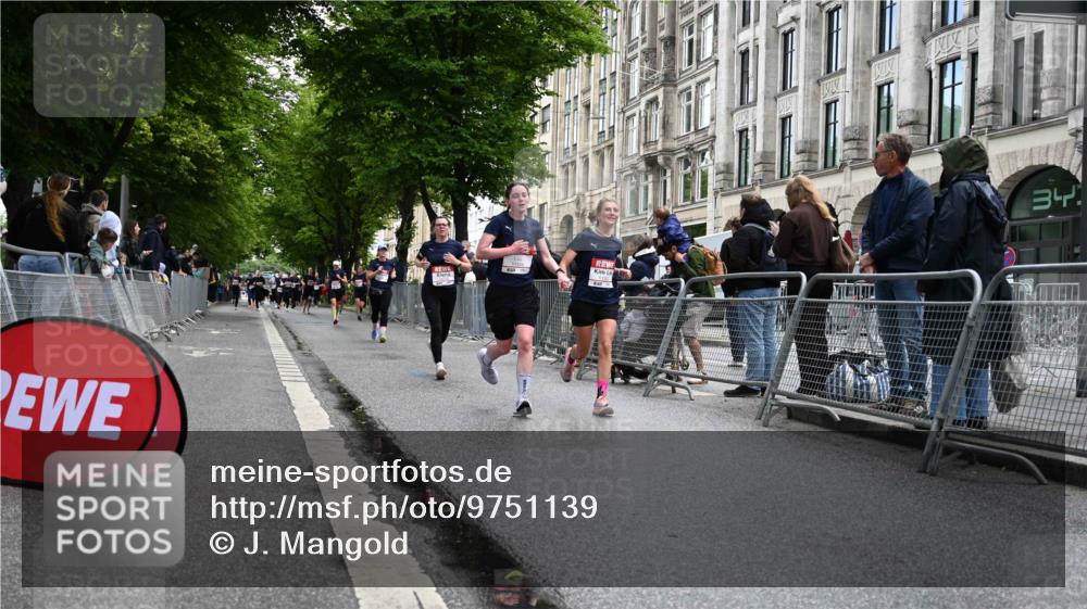 14.06.2026 - REWE Women's Run J. Mangold http://msf.ph/oto/9751139 14.06.2026 10:03:59 Ziel 10544, 10974, 11037, 11108, 11279, 11338, 11534 meine-sportfotos.de