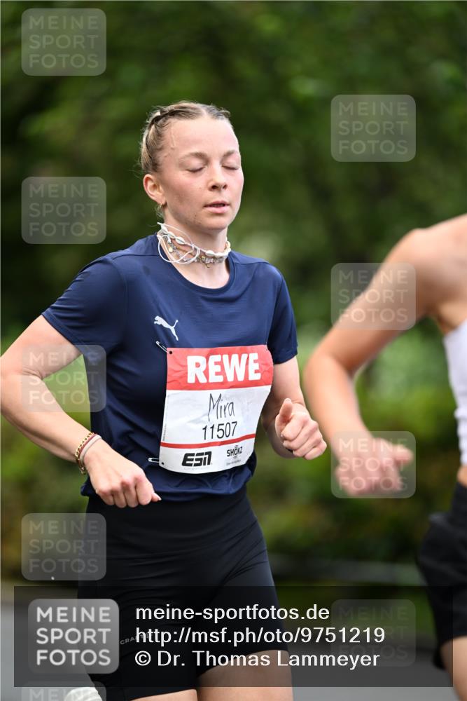14.06.2026 - REWE Women's Run Dr. Thomas Lammeyer http://msf.ph/oto/9751219 14.06.2026 09:12:51 Laufen 51, 11507 meine-sportfotos.de
