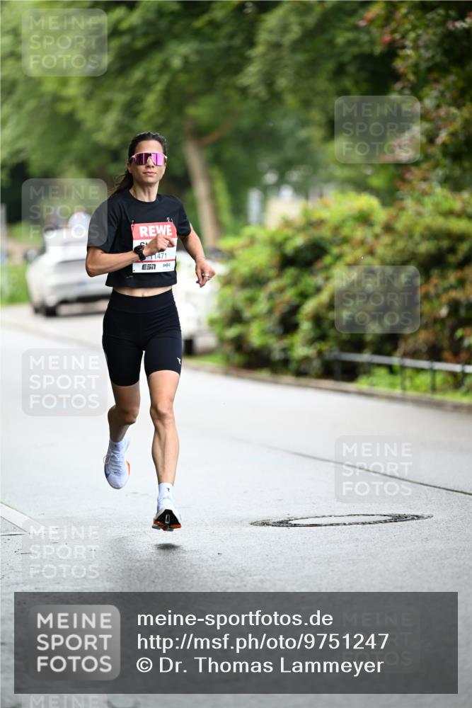 14.06.2026 - REWE Women's Run Dr. Thomas Lammeyer http://msf.ph/oto/9751247 14.06.2026 09:12:56 Laufen 1471 meine-sportfotos.de