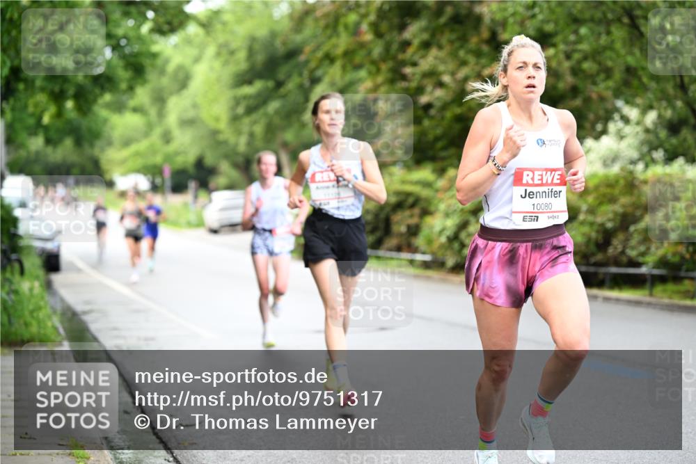 14.06.2026 - REWE Women's Run Dr. Thomas Lammeyer http://msf.ph/oto/9751317 14.06.2026 09:13:22 Laufen 10080, 57 meine-sportfotos.de