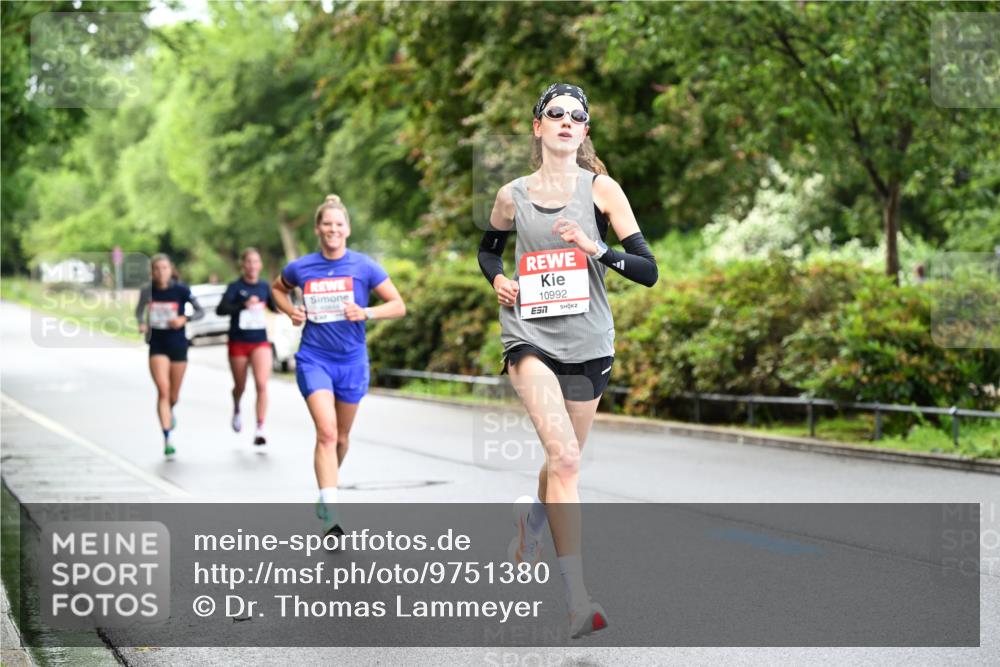 14.06.2026 - REWE Women's Run Dr. Thomas Lammeyer http://msf.ph/oto/9751380 14.06.2026 09:13:29 Laufen 10992, 7 meine-sportfotos.de