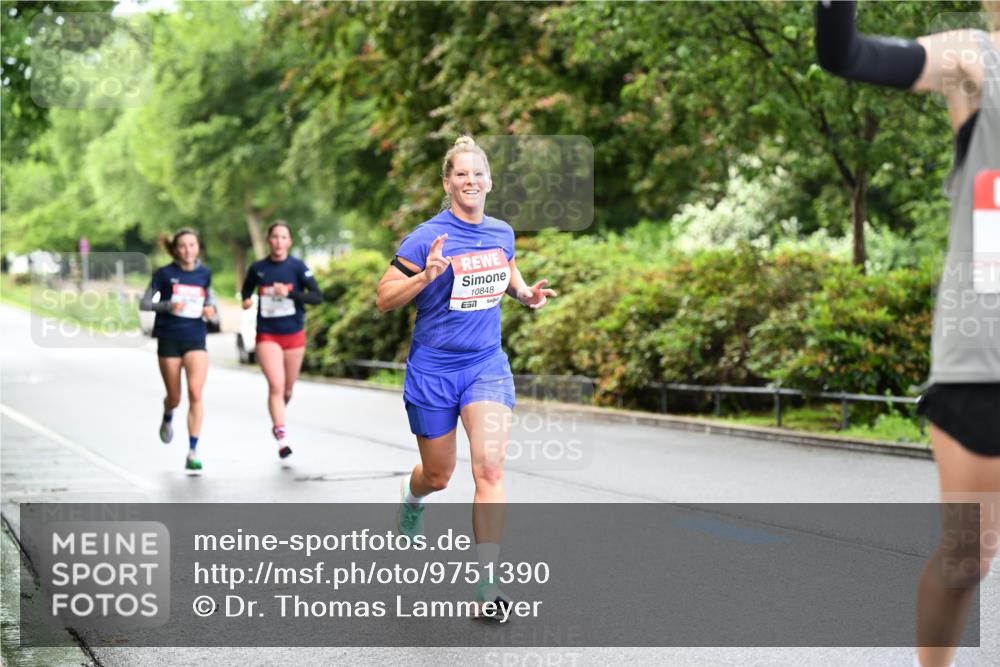 14.06.2026 - REWE Women's Run Dr. Thomas Lammeyer http://msf.ph/oto/9751390 14.06.2026 09:13:30 Laufen 57, 10848 meine-sportfotos.de