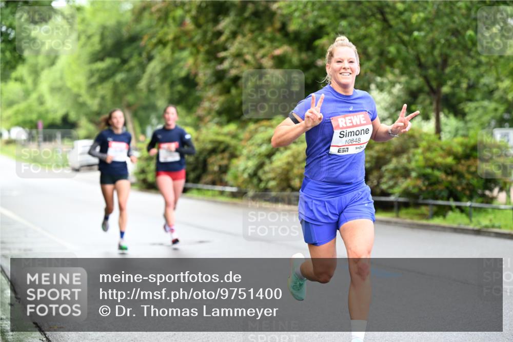 14.06.2026 - REWE Women's Run Dr. Thomas Lammeyer http://msf.ph/oto/9751400 14.06.2026 09:13:31 Laufen 10848 meine-sportfotos.de