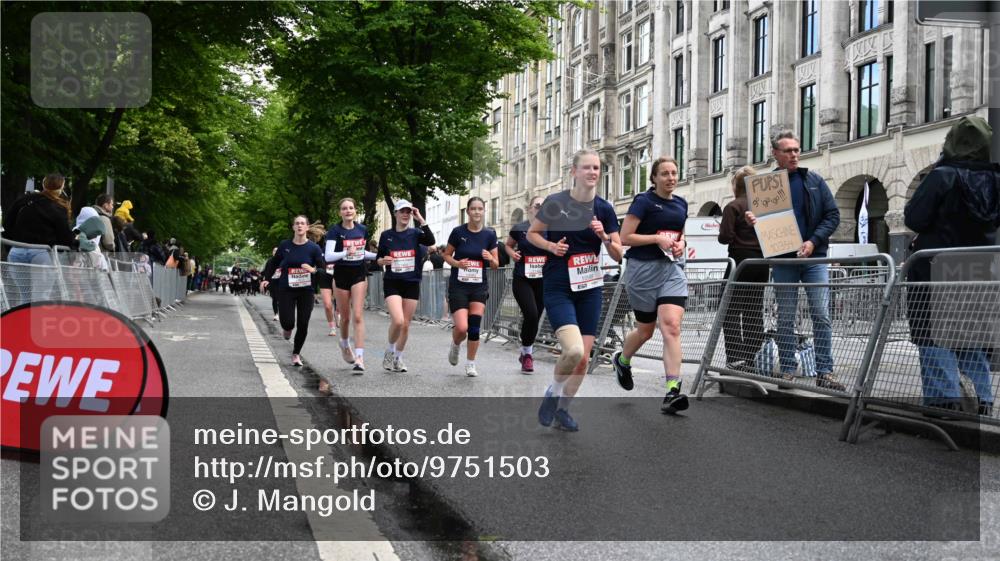 14.06.2026 - REWE Women's Run J. Mangold http://msf.ph/oto/9751503 14.06.2026 10:04:59 Ziel 10222, 10409, 10512, 10524, 10533, 10583, 10588, 10674, 10675, 10968, 11107, 11263, 11452, 11462 meine-sportfotos.de