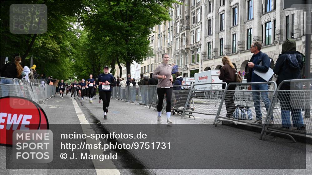 14.06.2026 - REWE Women's Run J. Mangold http://msf.ph/oto/9751731 14.06.2026 10:05:26 Ziel 10087, 10309, 10332, 10493, 10579, 10726, 10761, 10799, 10980, 11357, 11532 meine-sportfotos.de