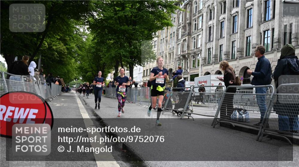14.06.2026 - REWE Women's Run J. Mangold http://msf.ph/oto/9752076 14.06.2026 10:06:18 Ziel 10597, 10635, 10646, 10747, 11182, 11267, 11321 meine-sportfotos.de