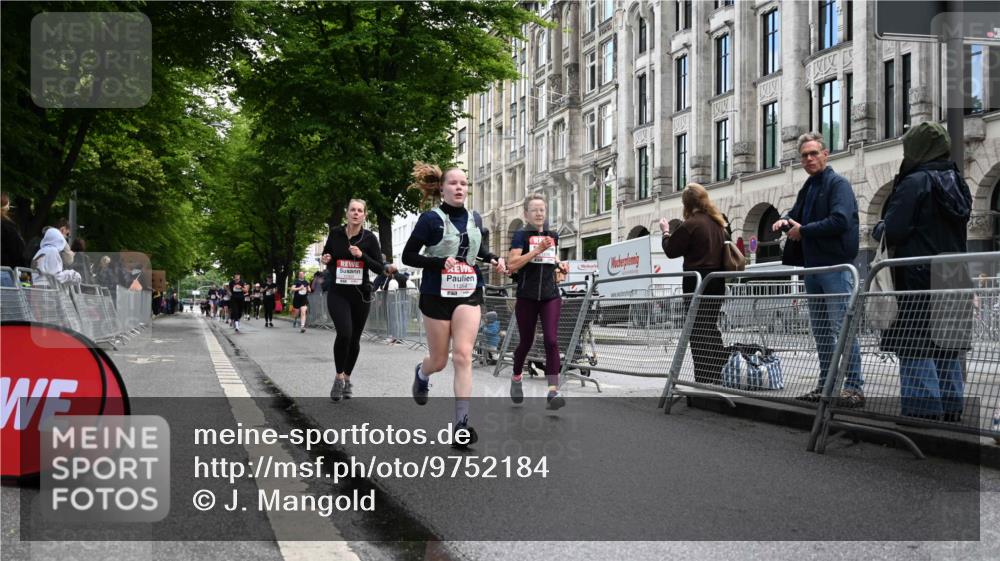 14.06.2026 - REWE Women's Run J. Mangold http://msf.ph/oto/9752184 14.06.2026 10:06:40 Ziel 10060, 10061, 10505, 10791, 10825, 10939, 11354, 11476 meine-sportfotos.de