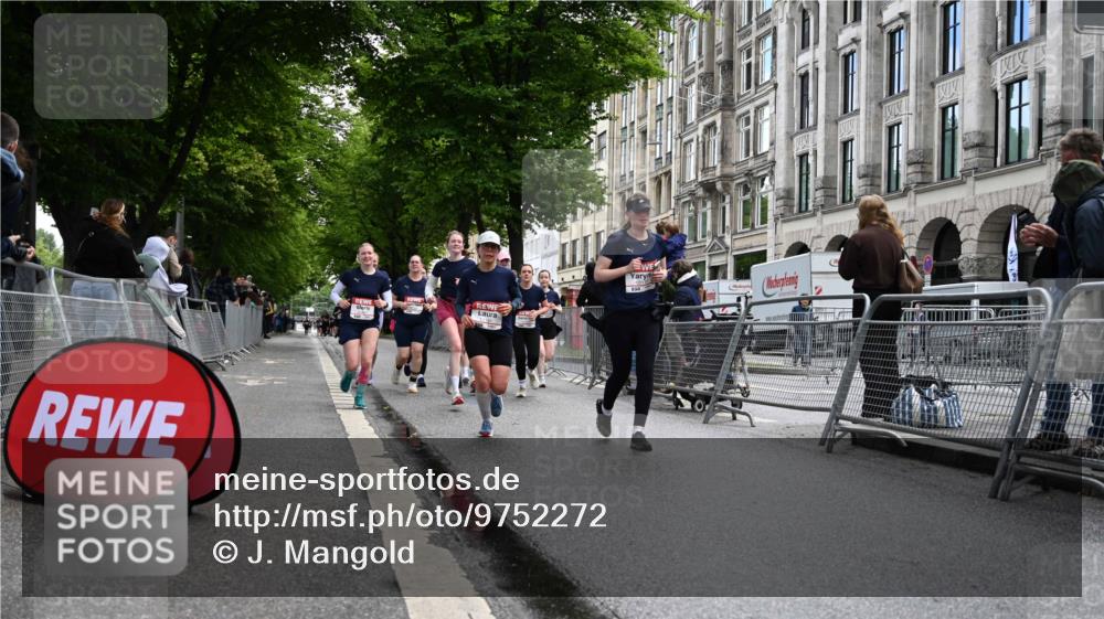 14.06.2026 - REWE Women's Run J. Mangold http://msf.ph/oto/9752272 14.06.2026 10:06:53 Ziel 10006, 10007, 10008, 10009, 10117, 10205, 10467, 10888, 10949, 11015, 11084, 11127, 11161, 11192 meine-sportfotos.de