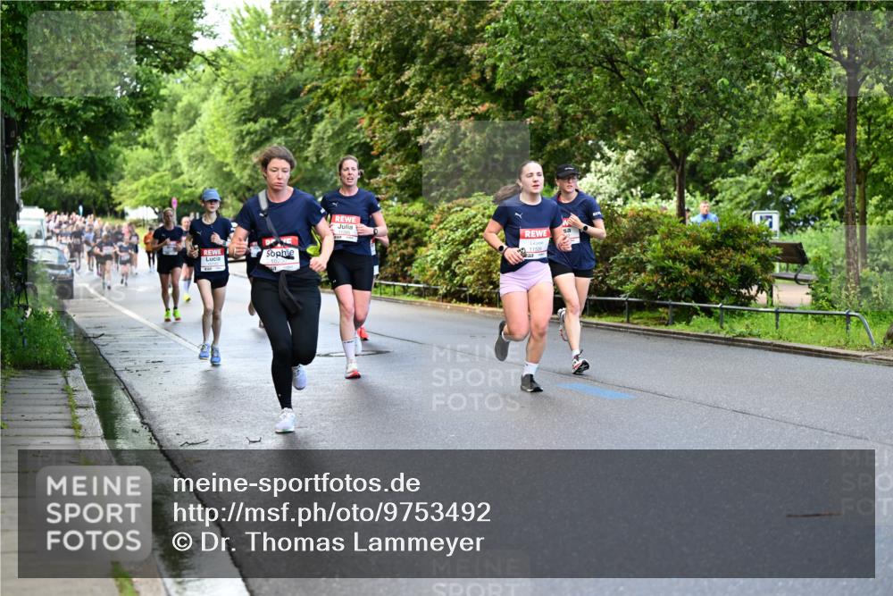14.06.2026 - REWE Women's Run Dr. Thomas Lammeyer http://msf.ph/oto/9753492 14.06.2026 09:16:36 Laufen 102, 11526 meine-sportfotos.de