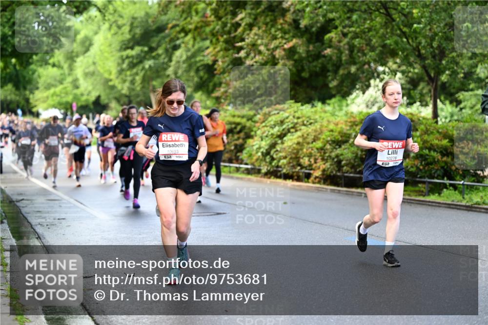 14.06.2026 - REWE Women's Run Dr. Thomas Lammeyer http://msf.ph/oto/9753681 14.06.2026 09:16:49 Laufen 10693, 10278 meine-sportfotos.de