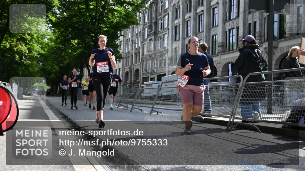 14.06.2026 - REWE Women's Run J. Mangold http://msf.ph/oto/9755333 14.06.2026 10:16:53 Ziel 10035, 10216, 10957, 10990, 11000, 11226, 11400 meine-sportfotos.de