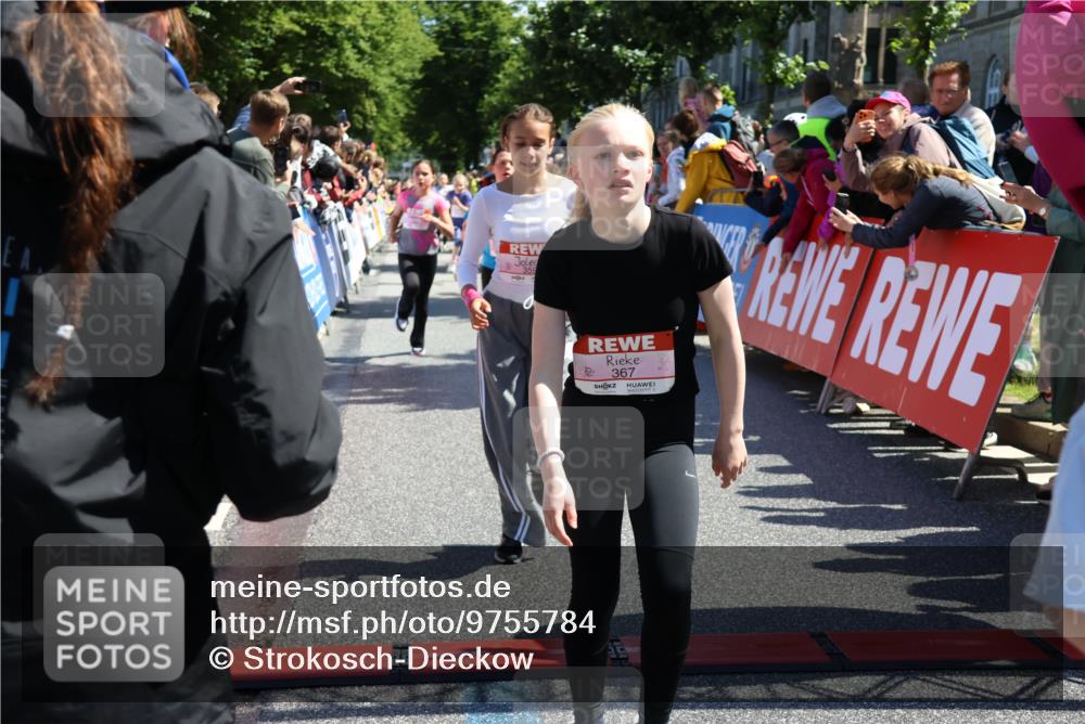 14.06.2026 - REWE Women's Run Strokosch-Dieckow http://msf.ph/oto/9755784 14.06.2026 11:36:57 Ziel 136, 158, 168, 184, 193, 204, 251, 354, 359, 367, 370 meine-sportfotos.de