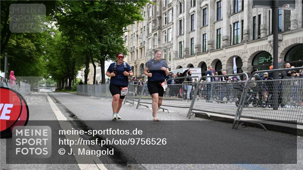 14.06.2026 - REWE Women's Run J. Mangold http://msf.ph/oto/9756526 14.06.2026 10:32:43 Ziel 10873, 11117 meine-sportfotos.de