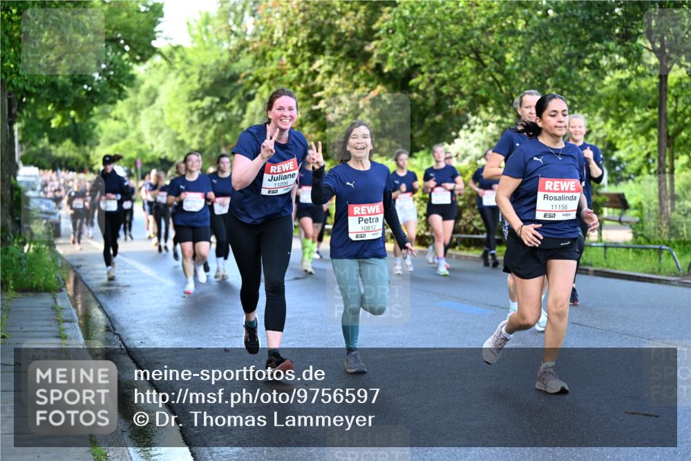 14.06.2026 - REWE Women's Run Dr. Thomas Lammeyer http://msf.ph/oto/9756597 14.06.2026 09:20:21 Laufen 11206, 10812, 11156, 7 meine-sportfotos.de