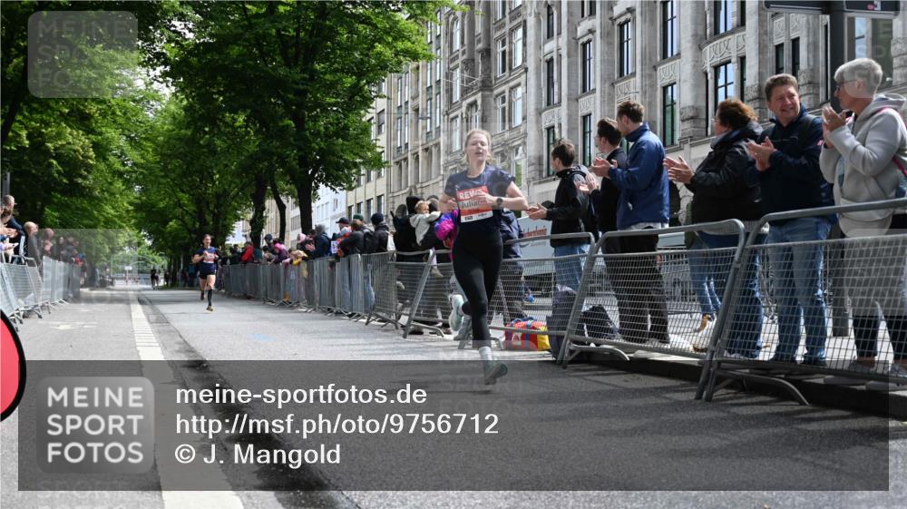 14.06.2026 - REWE Women's Run J. Mangold http://msf.ph/oto/9756712 14.06.2026 10:51:00 Ziel 5007, 5068, 5263 meine-sportfotos.de
