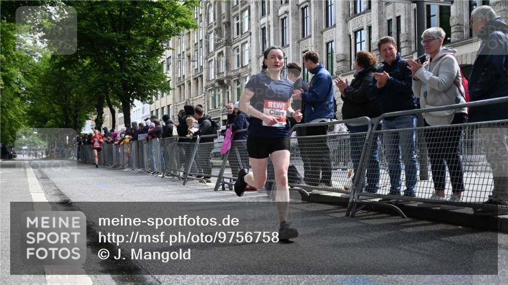 14.06.2026 - REWE Women's Run J. Mangold http://msf.ph/oto/9756758 14.06.2026 10:51:45 Ziel 5093, 5982, 5995 meine-sportfotos.de