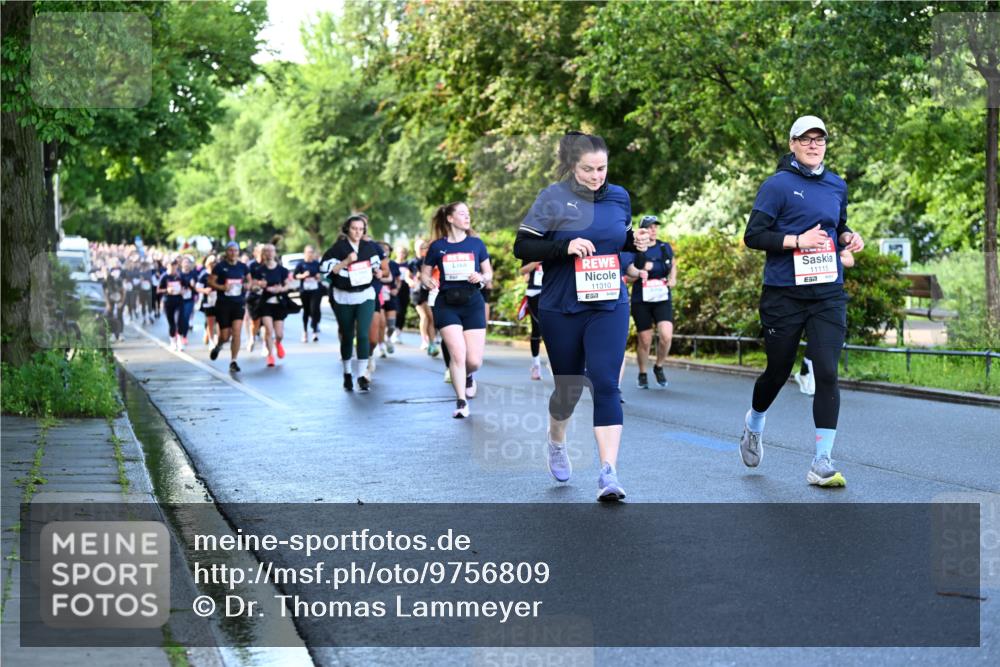 14.06.2026 - REWE Women's Run Dr. Thomas Lammeyer http://msf.ph/oto/9756809 14.06.2026 09:20:38 Laufen 11310, 7, 11115, 57 meine-sportfotos.de