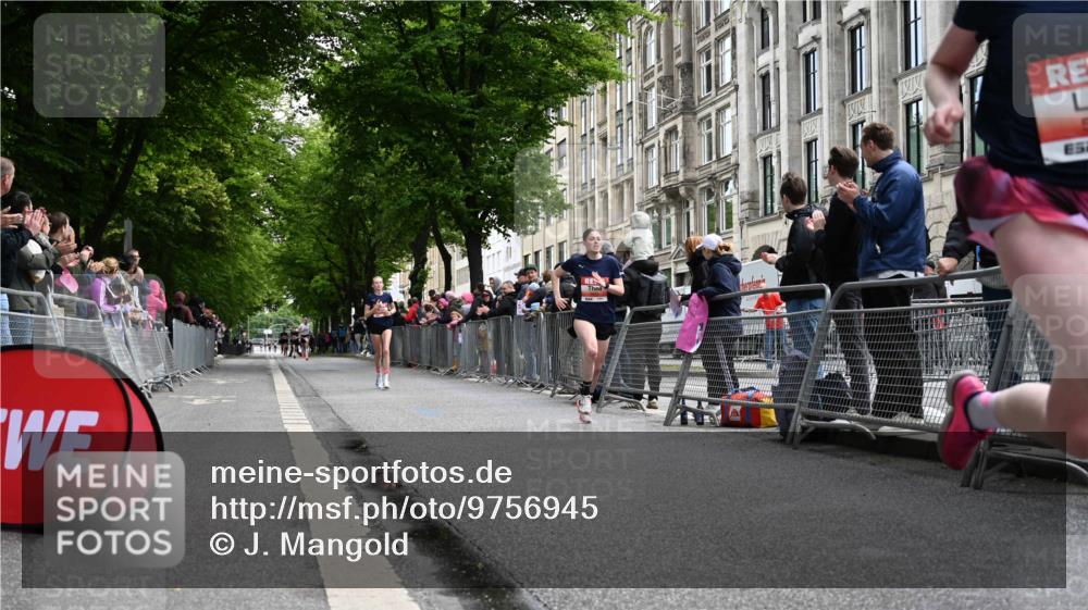 14.06.2026 - REWE Women's Run J. Mangold http://msf.ph/oto/9756945 14.06.2026 10:53:00 Ziel 5493, 5694, 5815, 5990 meine-sportfotos.de