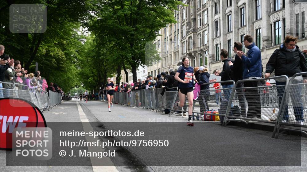 14.06.2026 - REWE Women's Run J. Mangold http://msf.ph/oto/9756950 14.06.2026 10:53:01 Ziel 5493, 5694, 5815, 5990 meine-sportfotos.de