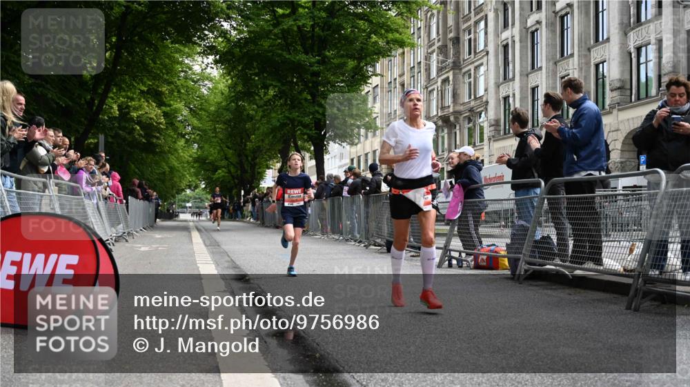 14.06.2026 - REWE Women's Run J. Mangold http://msf.ph/oto/9756986 14.06.2026 10:53:13 Ziel 5026, 5978 meine-sportfotos.de