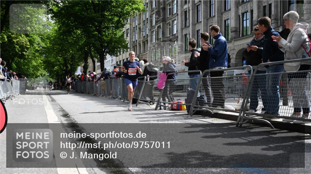 14.06.2026 - REWE Women's Run J. Mangold http://msf.ph/oto/9757011 14.06.2026 10:53:39 Ziel 5164, 5975 meine-sportfotos.de