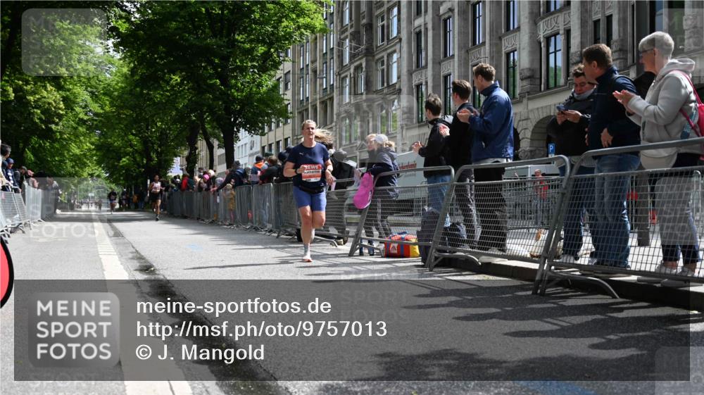 14.06.2026 - REWE Women's Run J. Mangold http://msf.ph/oto/9757013 14.06.2026 10:53:39 Ziel 5164, 5975 meine-sportfotos.de