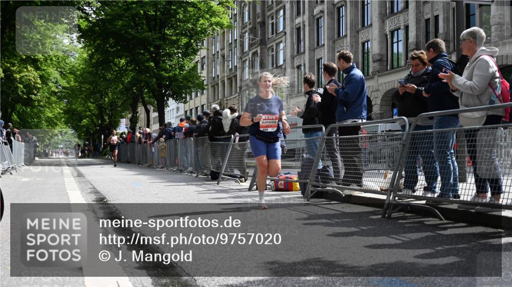 14.06.2026 - REWE Women's Run J. Mangold http://msf.ph/oto/9757020 14.06.2026 10:53:39 Ziel 5164, 5975 meine-sportfotos.de