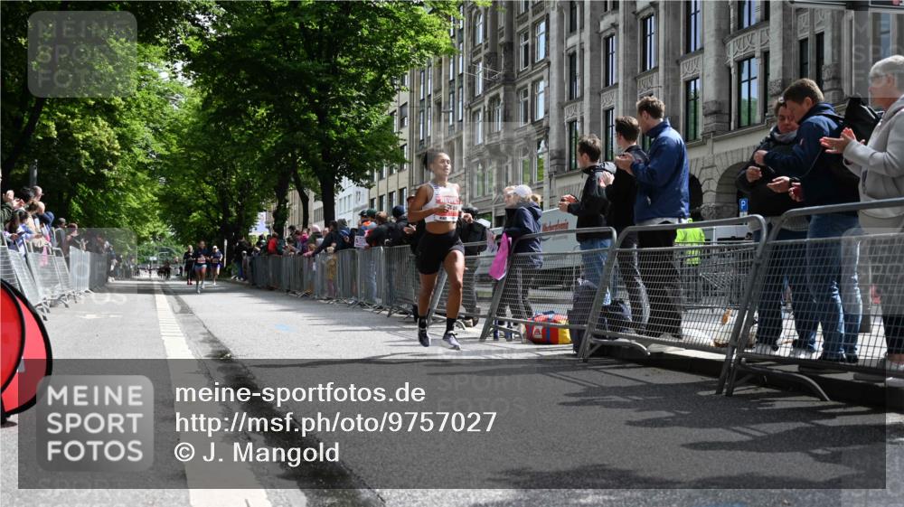 14.06.2026 - REWE Women's Run J. Mangold http://msf.ph/oto/9757027 14.06.2026 10:53:44 Ziel 5164, 5975 meine-sportfotos.de