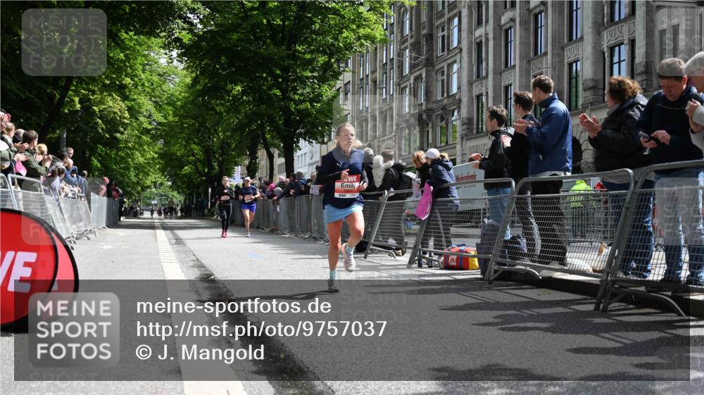 14.06.2026 - REWE Women's Run J. Mangold http://msf.ph/oto/9757037 14.06.2026 10:53:50 Ziel 5477, 5652, 5860 meine-sportfotos.de