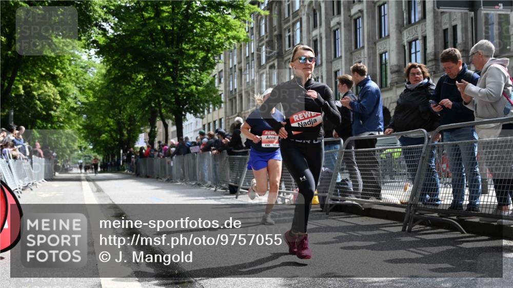 14.06.2026 - REWE Women's Run J. Mangold http://msf.ph/oto/9757055 14.06.2026 10:53:55 Ziel 5477, 5652, 5860 meine-sportfotos.de