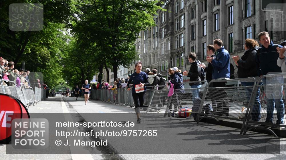 14.06.2026 - REWE Women's Run J. Mangold http://msf.ph/oto/9757265 14.06.2026 10:55:24 Ziel 5250, 5287, 6069 meine-sportfotos.de