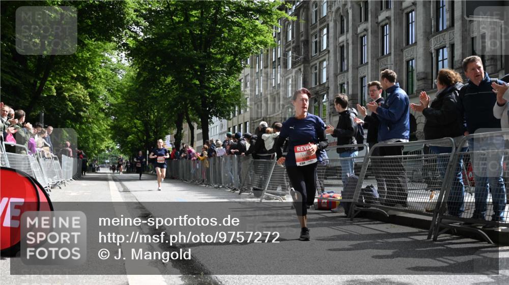 14.06.2026 - REWE Women's Run J. Mangold http://msf.ph/oto/9757272 14.06.2026 10:55:24 Ziel 5250, 5287, 6069 meine-sportfotos.de