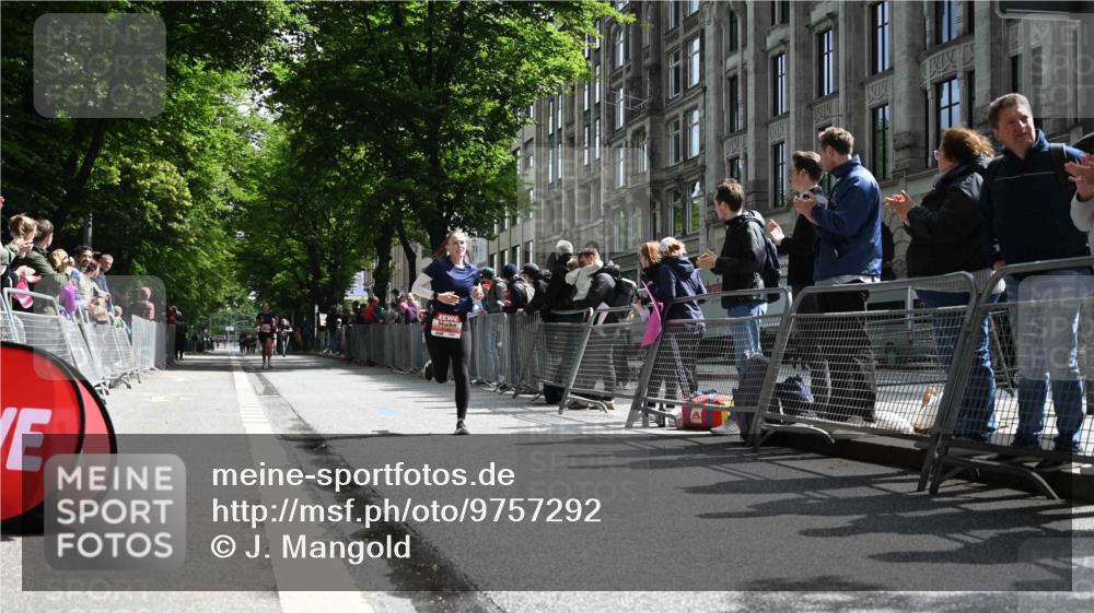 14.06.2026 - REWE Women's Run J. Mangold http://msf.ph/oto/9757292 14.06.2026 10:55:30 Ziel 5250, 5789 meine-sportfotos.de