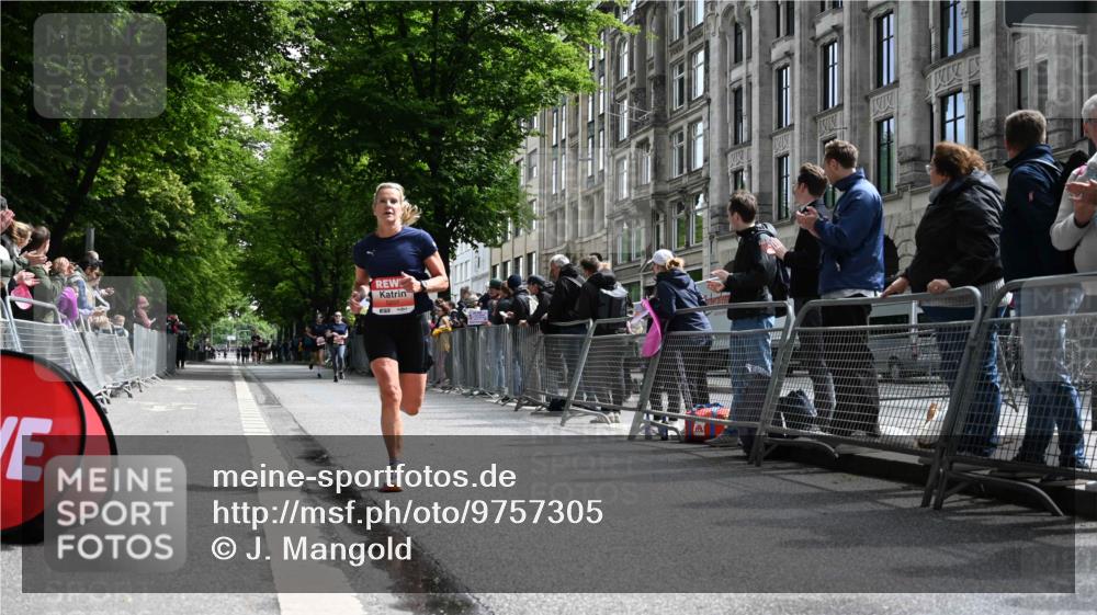 14.06.2026 - REWE Women's Run J. Mangold http://msf.ph/oto/9757305 14.06.2026 10:55:37 Ziel 5207 meine-sportfotos.de
