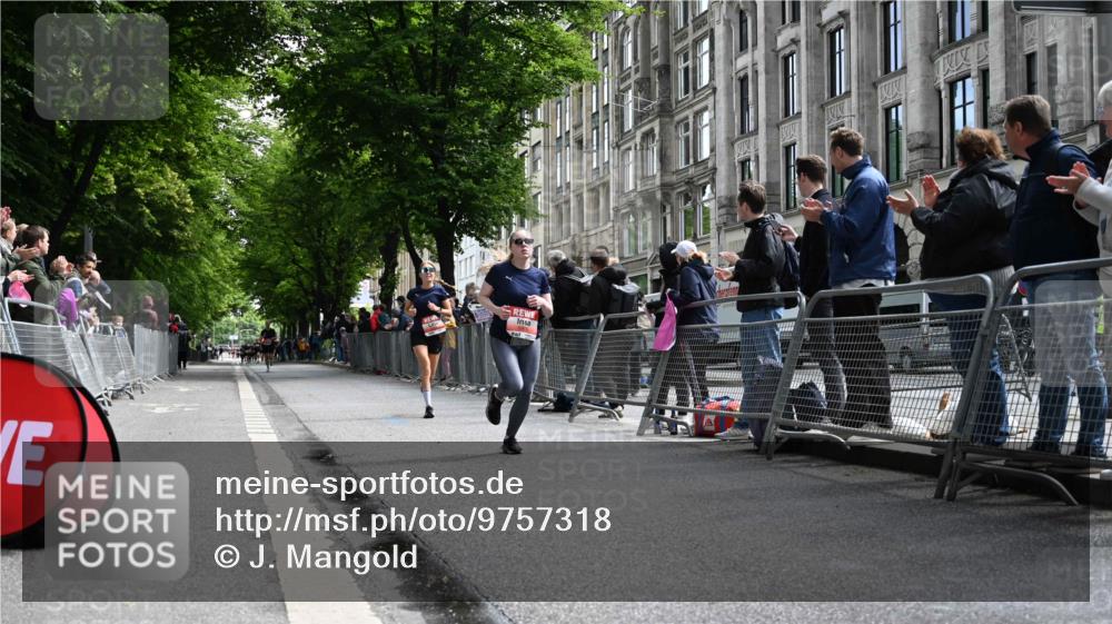 14.06.2026 - REWE Women's Run J. Mangold http://msf.ph/oto/9757318 14.06.2026 10:55:43 Ziel 5527, 5979 meine-sportfotos.de
