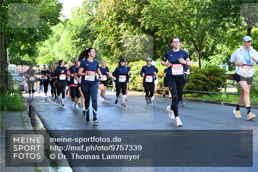14.06.2026 - REWE Women's Run Dr. Thomas Lammeyer http://msf.ph/oto/9757339 14.06.2026 09:21:15 Laufen 10646, 57 meine-sportfotos.de