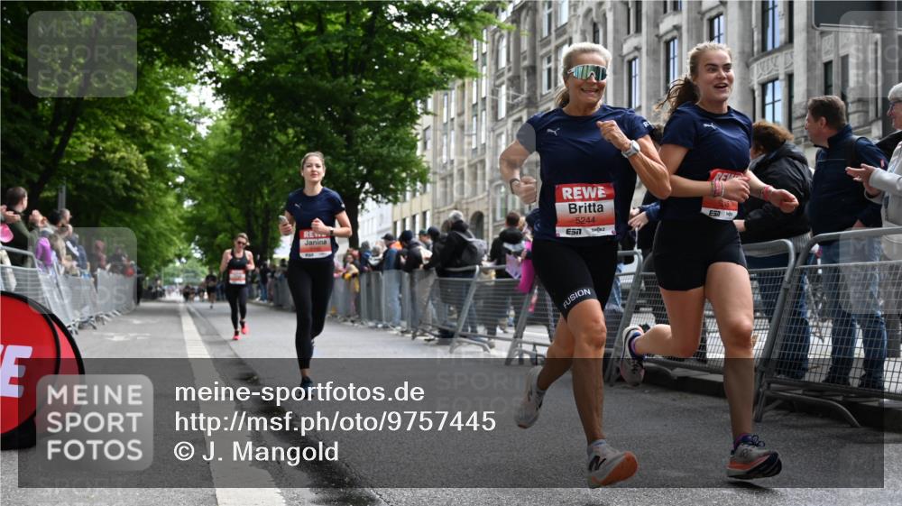 14.06.2026 - REWE Women's Run J. Mangold http://msf.ph/oto/9757445 14.06.2026 10:56:12 Ziel 5140, 5244, 5245, 5556, 5953 meine-sportfotos.de