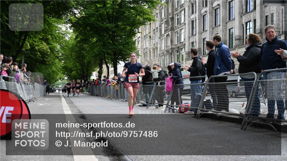14.06.2026 - REWE Women's Run J. Mangold http://msf.ph/oto/9757486 14.06.2026 10:56:28 Ziel 6023 meine-sportfotos.de