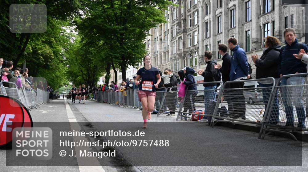 14.06.2026 - REWE Women's Run J. Mangold http://msf.ph/oto/9757488 14.06.2026 10:56:28 Ziel 6023 meine-sportfotos.de