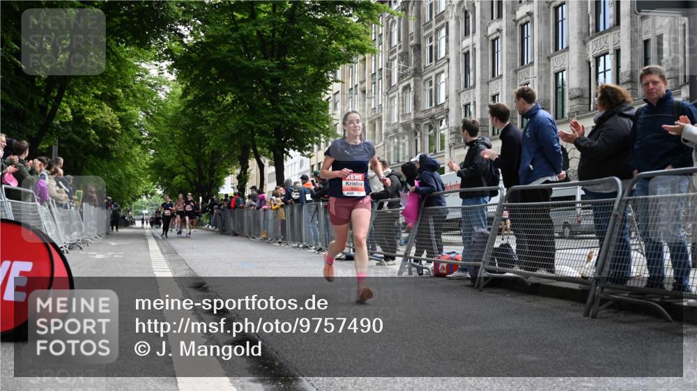 14.06.2026 - REWE Women's Run J. Mangold http://msf.ph/oto/9757490 14.06.2026 10:56:28 Ziel 6023 meine-sportfotos.de