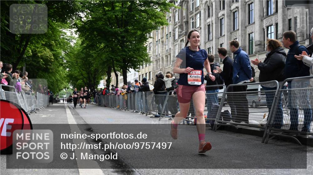 14.06.2026 - REWE Women's Run J. Mangold http://msf.ph/oto/9757497 14.06.2026 10:56:29 Ziel 5070, 5219, 6023 meine-sportfotos.de