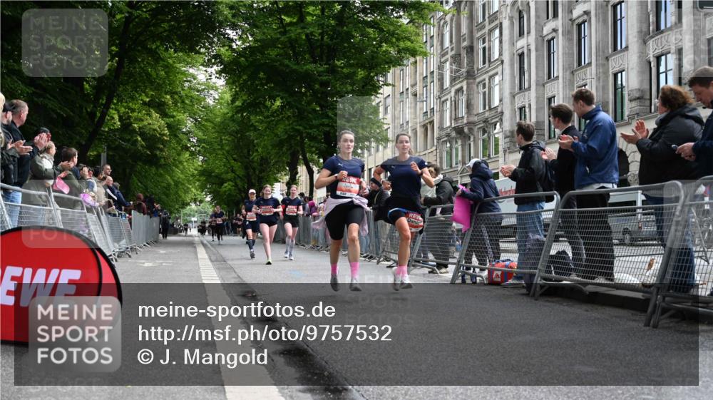 14.06.2026 - REWE Women's Run J. Mangold http://msf.ph/oto/9757532 14.06.2026 10:56:37 Ziel 5021, 5023, 5070, 5074, 5219, 5571, 5583, 6053 meine-sportfotos.de