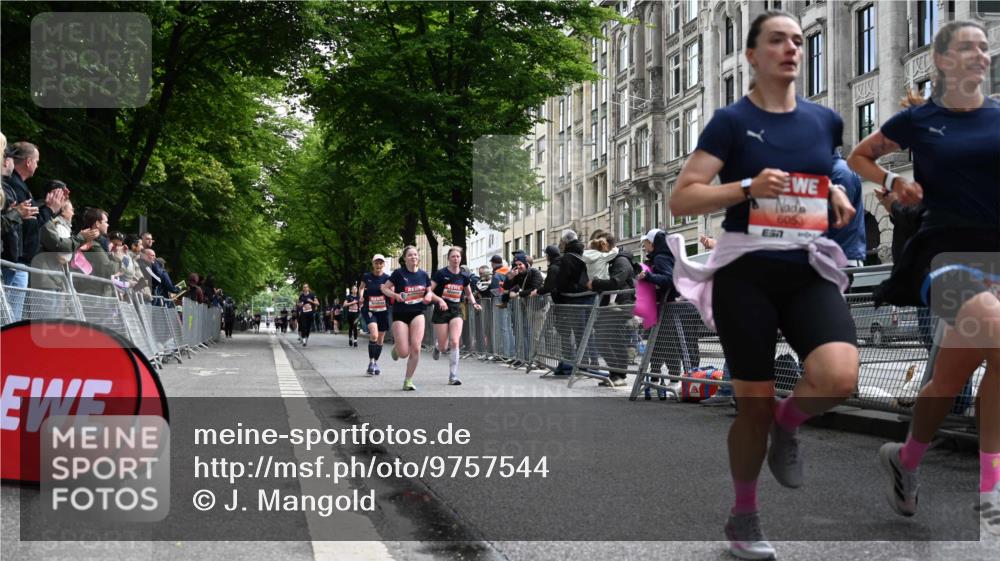 14.06.2026 - REWE Women's Run J. Mangold http://msf.ph/oto/9757544 14.06.2026 10:56:38 Ziel 5021, 5023, 5070, 5074, 5219, 5571, 5583, 6053 meine-sportfotos.de