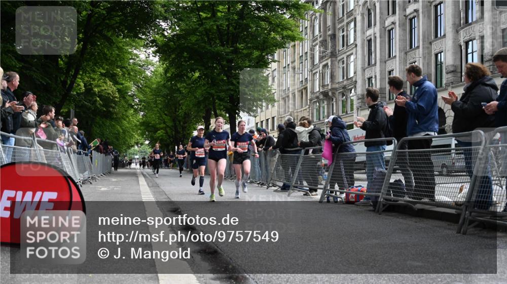 14.06.2026 - REWE Women's Run J. Mangold http://msf.ph/oto/9757549 14.06.2026 10:56:39 Ziel 5021, 5023, 5070, 5074, 5219, 5571, 5583, 6053 meine-sportfotos.de