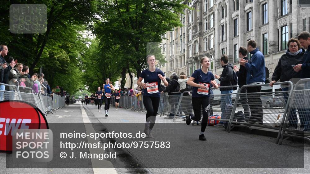 14.06.2026 - REWE Women's Run J. Mangold http://msf.ph/oto/9757583 14.06.2026 10:56:45 Ziel 5021, 5074, 5209, 5218, 5552, 5640, 5964 meine-sportfotos.de