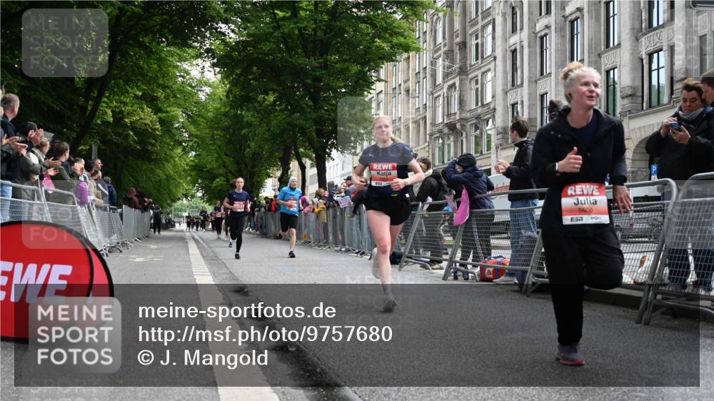 14.06.2026 - REWE Women's Run J. Mangold http://msf.ph/oto/9757680 14.06.2026 10:56:56 Ziel 5048, 5333, 5500, 5683, 5804, 5872 meine-sportfotos.de