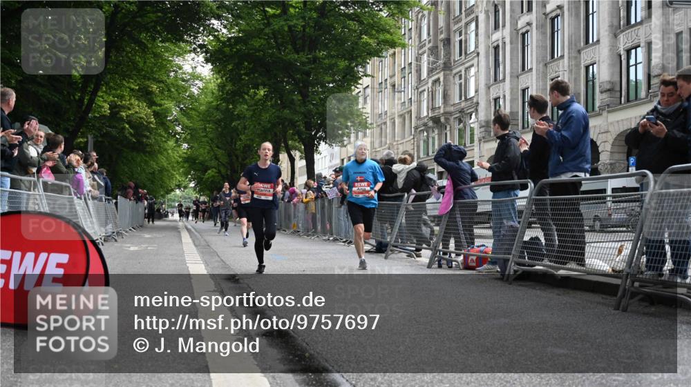 14.06.2026 - REWE Women's Run J. Mangold http://msf.ph/oto/9757697 14.06.2026 10:56:58 Ziel 5048, 5333, 5500, 5683, 5804, 5872 meine-sportfotos.de
